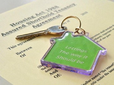 Renting a house? Here is your legal checklist!