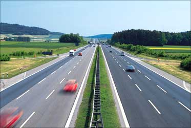 India may attract $41 billion private funds for roads: Nath