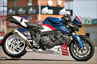 Rs 18-lakh BMW bikes in India by Dec