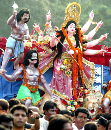 At over Rs 1,500 crore, festivals are huge business!