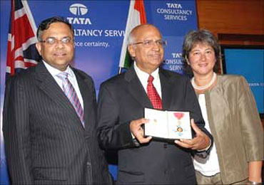 TCS CEO N Chandrasekaran (left) and former TCS chief S Ramadorai.