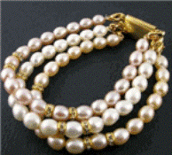 Chinese pearls hit Hyderabad's trade - Rediff.com Business