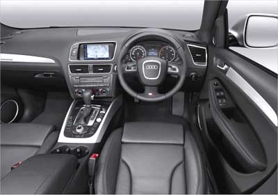 Audi Q5 interior view.