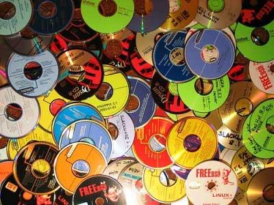 Users dump CDs, move to digital music