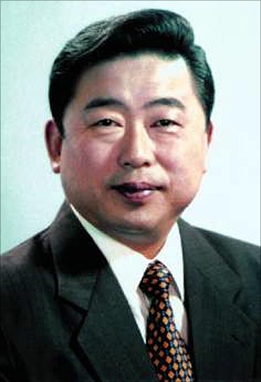Hu Maoyuan.