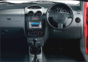 Interior view of Chevrolet Aveo U-VA.