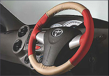 Steering wheel of Liva.