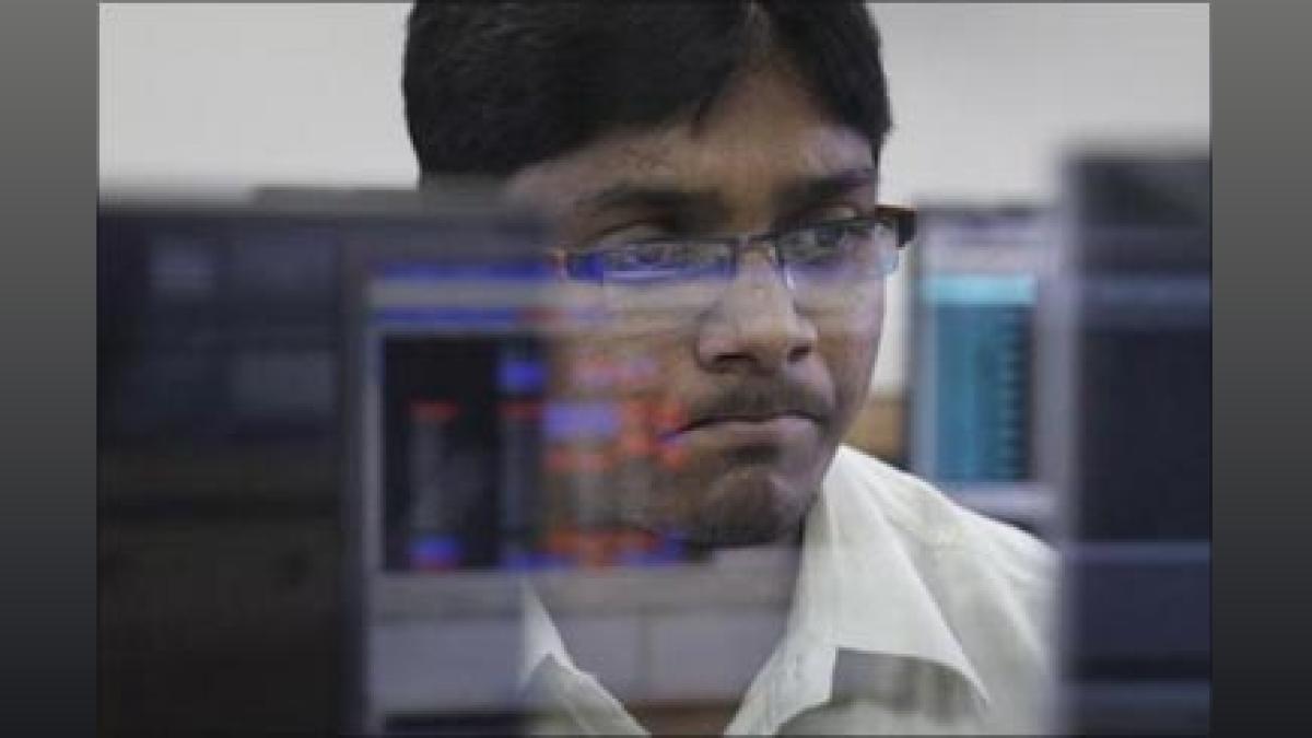 Crude Oil Futures Dip on Weak Global Demand