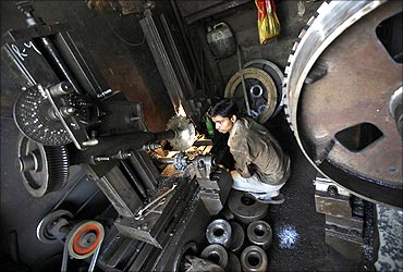 India's industrial output contracts by 5.1% in Oct