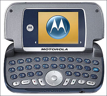 Google to buy Motorola Mobility for $12.5 bn