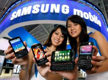 Samsung has set up 55 Smart Phone Cafes across India.