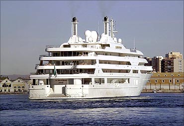 Al Salamah yacht.