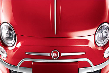 The front grille of Fiat 500.