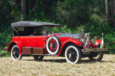 1925 Rolls-Royce New Phantom.