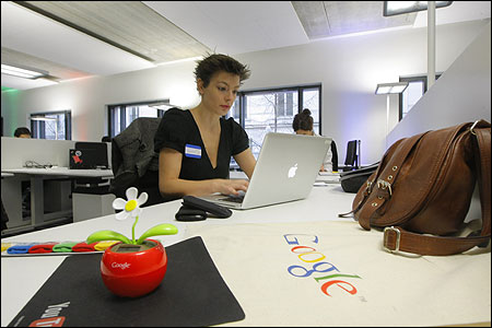 Google opens research centre in Paris