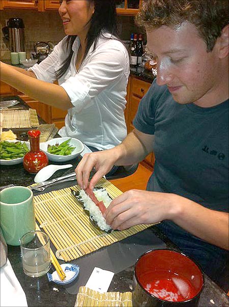 Mark Zuckerberg makes sushi at home.