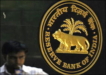 RBI gives a breather, NO hike in interest rates