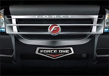 Force Motors to launch hybrid version of Traveller