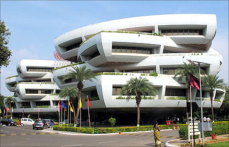 Amazing office buildings in India  Business