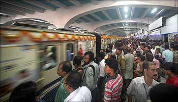 PMO tightens grip on railways