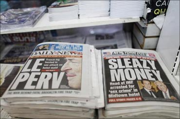 Stories regarding the arrest of Dominique Strauss-Kahn, on the front pages of newspapers.