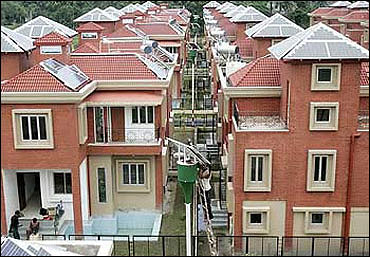 SC orders to hit Rs 40,000 cr Greater Noida projects