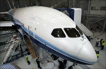 First Boeing 787 Dreamliner lands in Delhi
