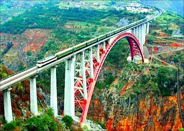 Beipanjiang River Railway Bridge.