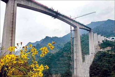 Dukouhe Railway Bridge.