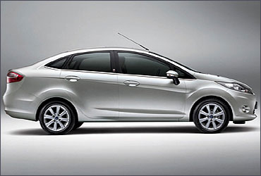 Ford kinetic design creates sense of constant motion.