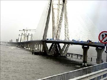 Worli-Haji Ali sea link