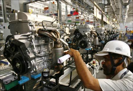 New manufacturing policy to create 100 million jobs