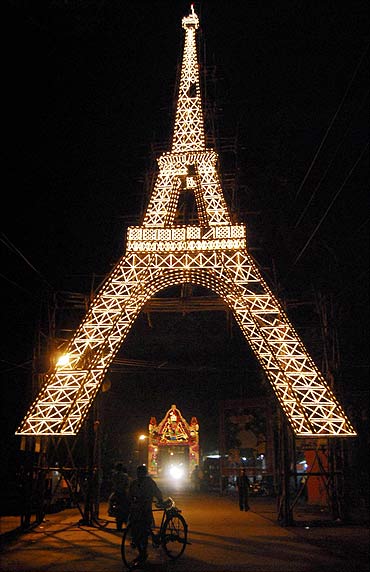 A Durga Puja pandal built in the shape of Eiffel Tower of Paris, in Ranchi.