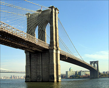 Brooklyn Bridge, New York..