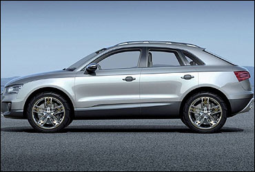 Side view of Audi Q3.