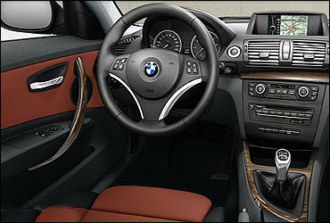 Dashboard of BMW 1 Series Coupe.