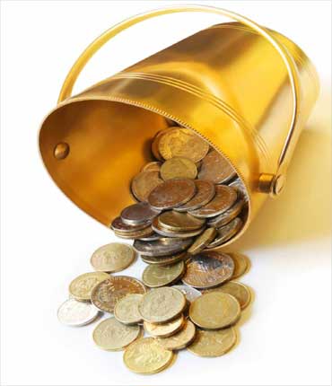 How best to manage your money: 4 GOLDEN tips
