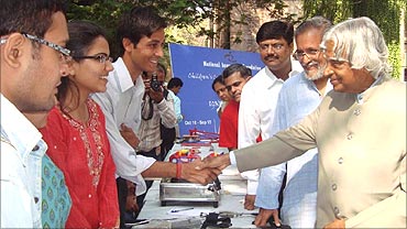 Former president Kalam with students.