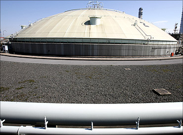 Storage tank for liquefied natural gas at Futtsu Thermal Plant.