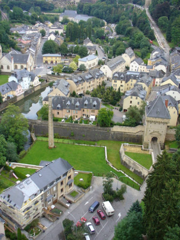 Only 10 per cent users in Luxembourg face local virus threat.