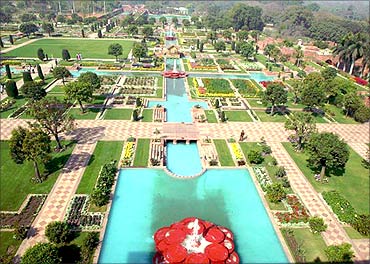 Mughal Gardens.