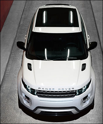 Range Rover Evoque: Coupe Dynamic in Fuji White with panoramic roof.