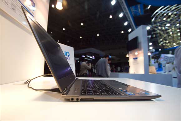 Toshiba also introduced another cool must have gadget for every wired consumer -- Dynabook, the thinnest and lightest laptop in the world.