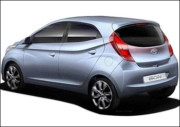 Hyundai Eon unveiled, starting at Rs 2.69 lakh!