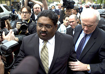 Raj Rajaratnam departs Manhattan Federal Court in New York.