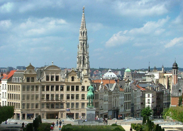 There are 13 per cent affluent households in Belgium.