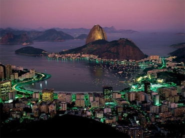 There are five per cent affluent households in Brazil.