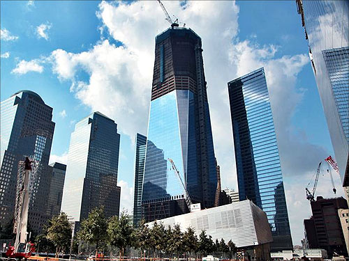The stunning World Trade Centre is 100 storeys high!