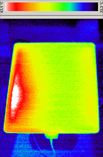 -Apple Inc's latest tablet computer, the new iPad, is pictured with a thermal camera in Berlin.