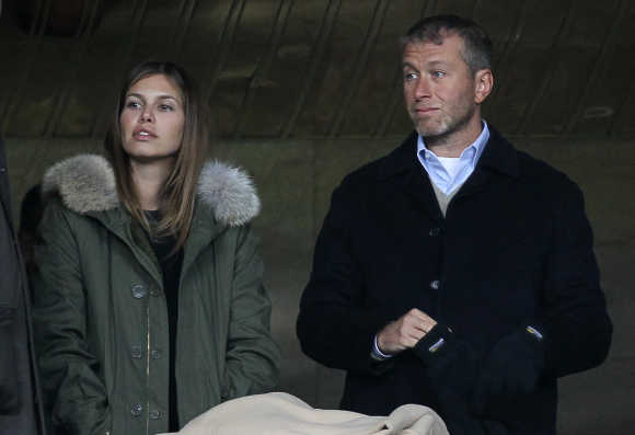 Roman Abramovich with his girlfriend Daria Zhukova.